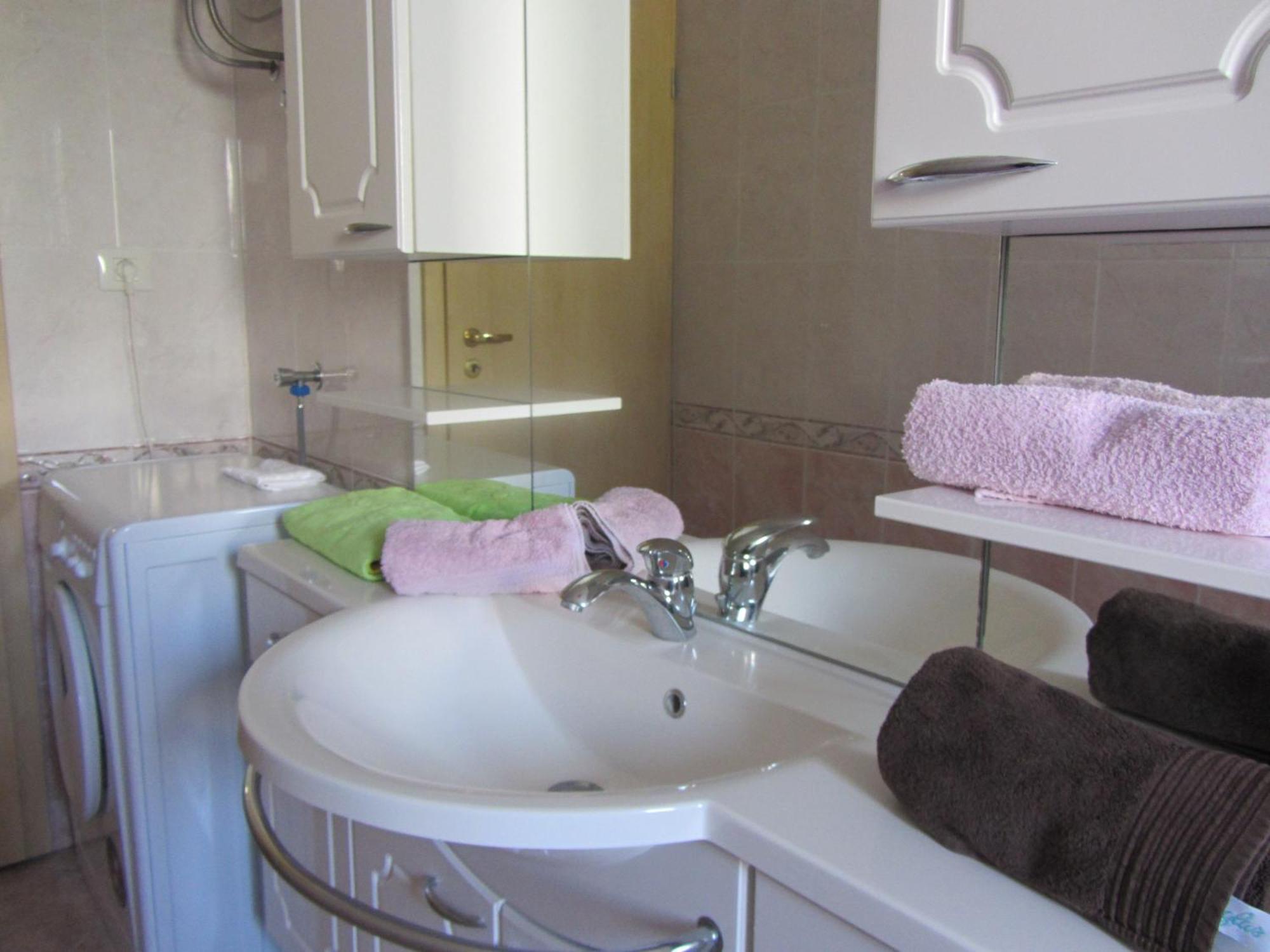 Apartments Dilja มาลินสกา ห้อง รูปภาพ