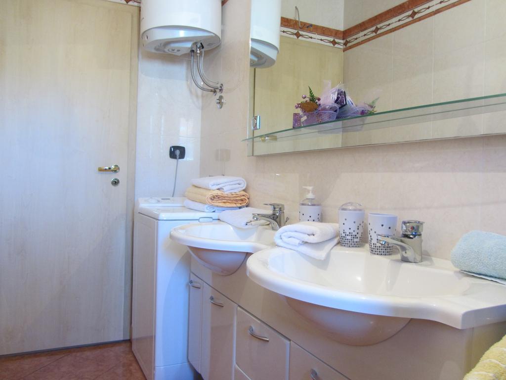 Apartments Dilja มาลินสกา ห้อง รูปภาพ
