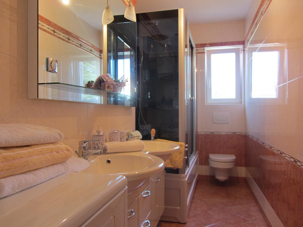 Apartments Dilja มาลินสกา ห้อง รูปภาพ