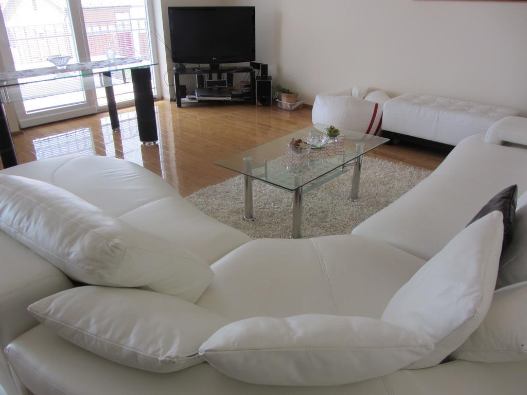 Apartments Dilja มาลินสกา ห้อง รูปภาพ