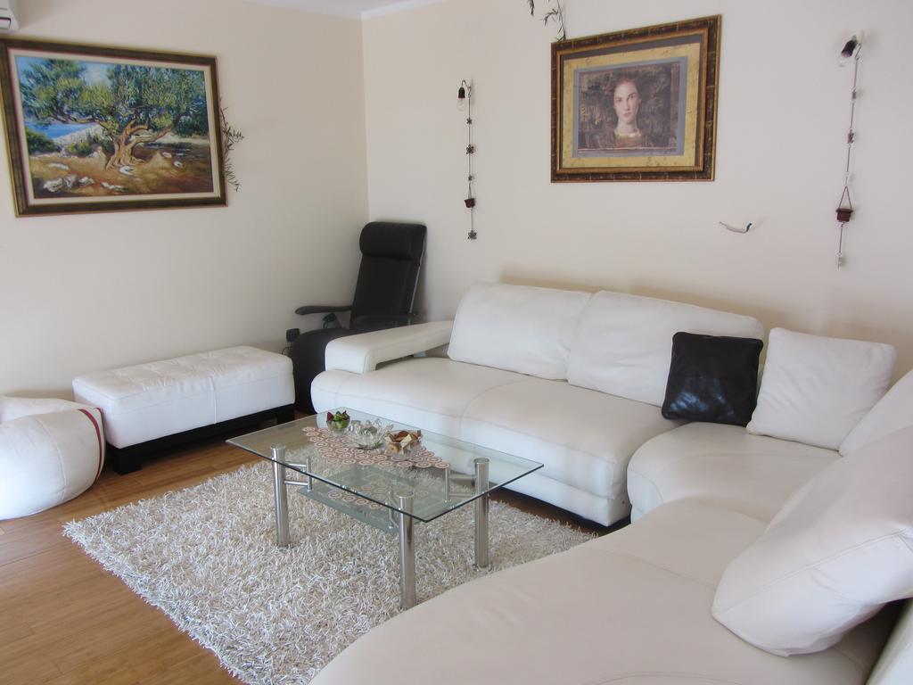 Apartments Dilja มาลินสกา ห้อง รูปภาพ