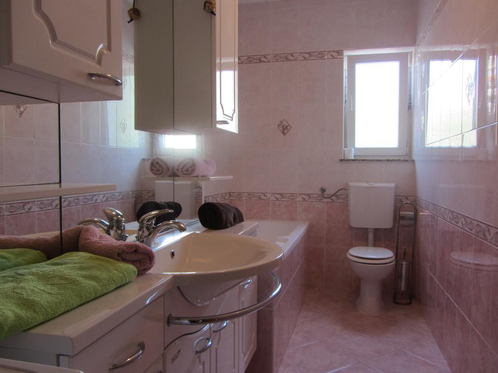 Apartments Dilja มาลินสกา ห้อง รูปภาพ